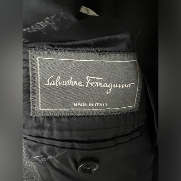 Ferragamo men’s blazer in a great condition size S IT46 - Picture 3 of 7